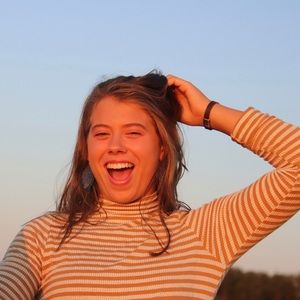 Meet your Posher, Ellie